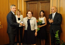 Проф. д-р Ива Петкова бе удостоена с почетната значка на София
